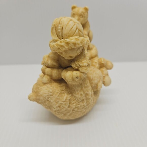 Friends of the Feather Box Enesco Karen Hahn 1987 Yupik Inuit Kids and Bears - Picture 5 of 7
